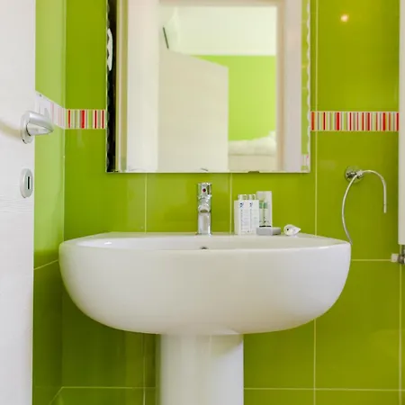 Sterlizia Guest house